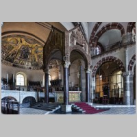 Milano, Basilica di Sant'Ambrogio, photo Jean-Christophe BENOIST, Wikipedia.jpg